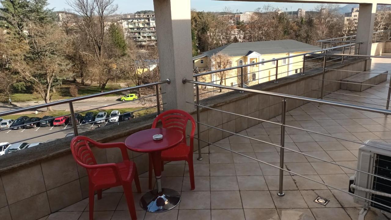 Стая За Гости Пентагона Kyrdżali Zewnętrze zdjęcie
